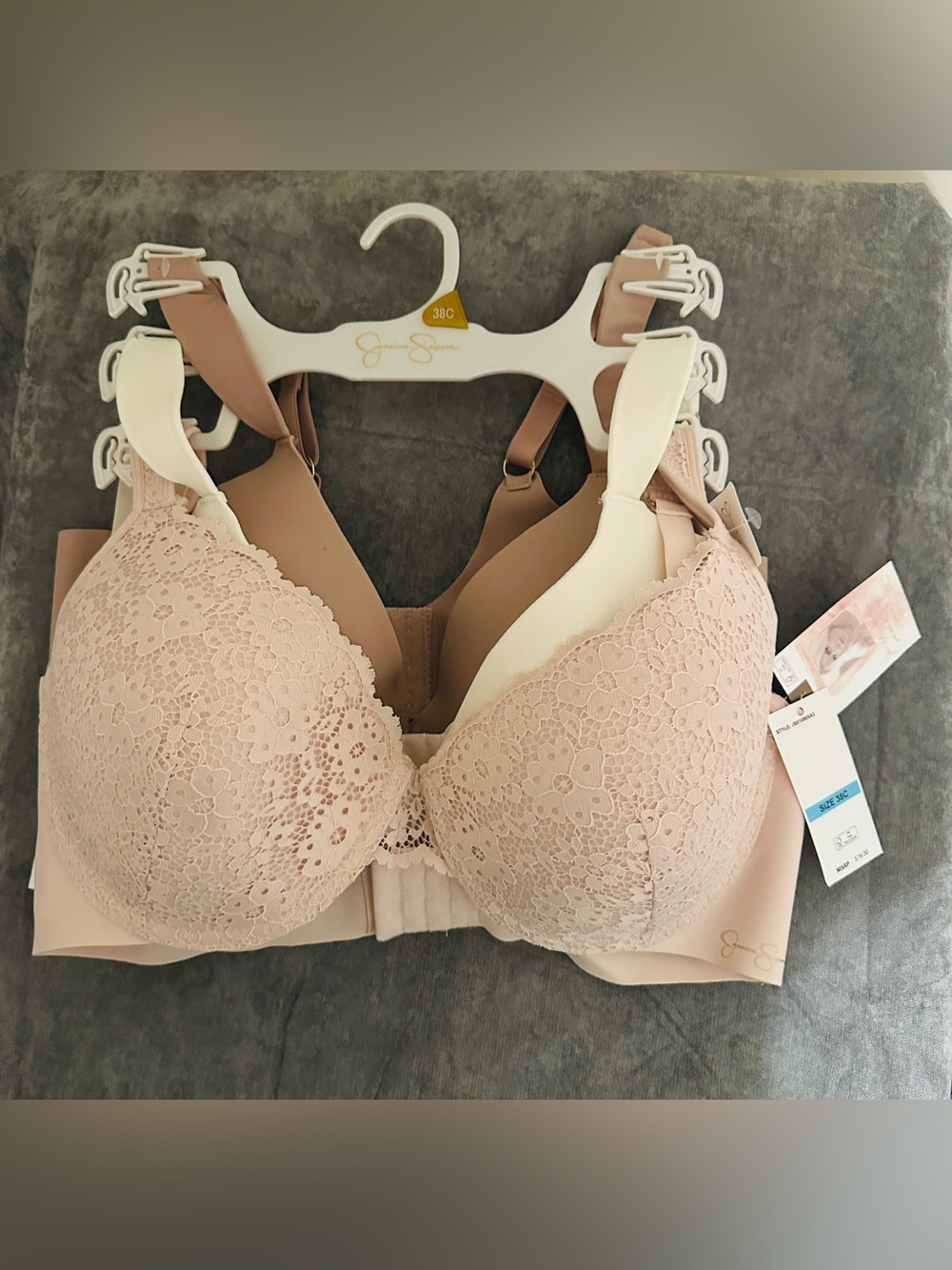 Jessica Simpson Lace Plunge Bra in Nude Blush & cream JS51090XA3 38-C*NWT’S